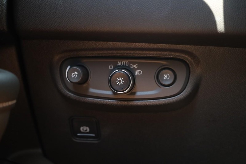 GMC Terrain Vehicle Image 18