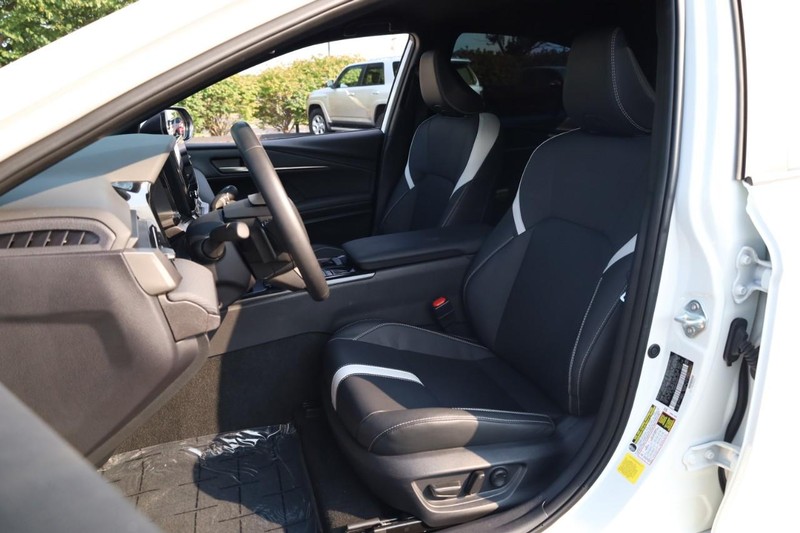 Toyota Camry Vehicle Image 08