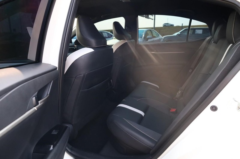 Toyota Camry Vehicle Image 20