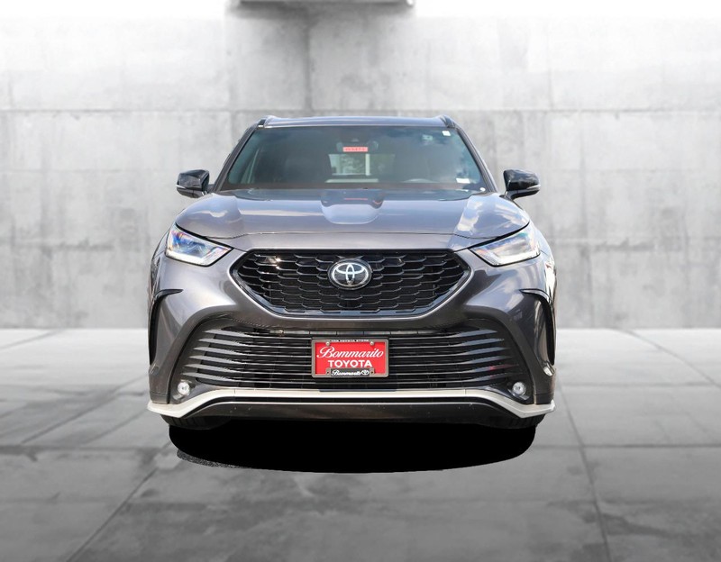 Toyota Highlander Vehicle Image 04