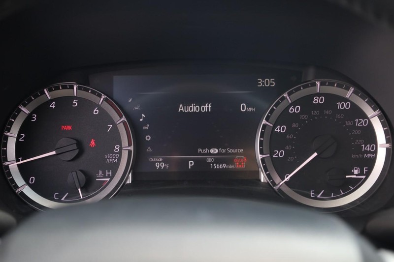 Toyota Highlander Vehicle Image 12