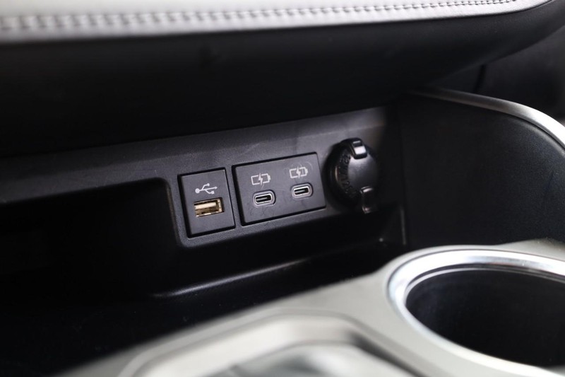 Toyota Highlander Vehicle Image 16