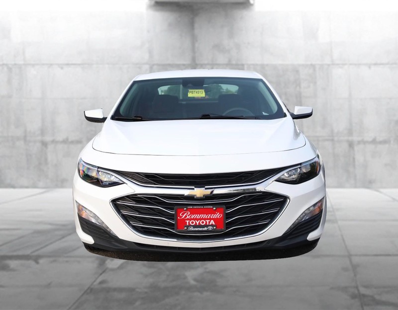 Chevrolet Malibu Vehicle Image 04