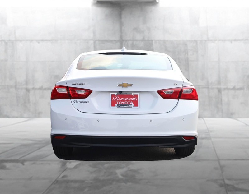 Chevrolet Malibu Vehicle Image 06