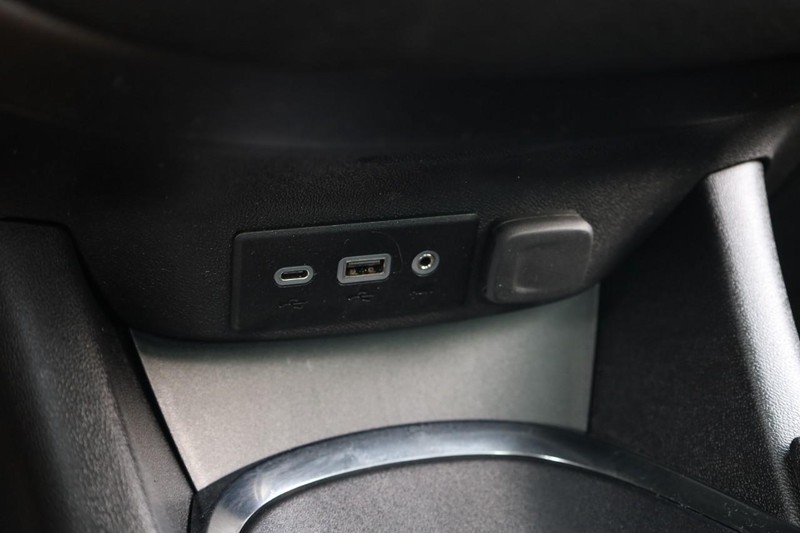 Chevrolet Malibu Vehicle Image 14