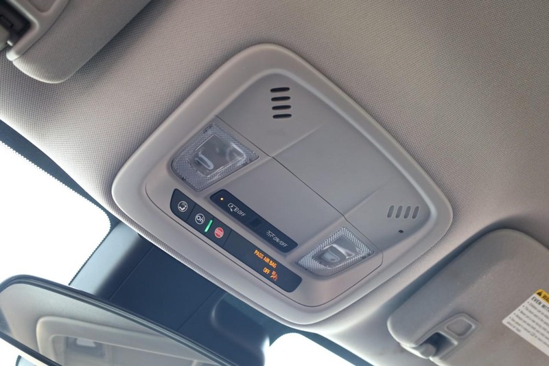 Chevrolet Malibu Vehicle Image 16