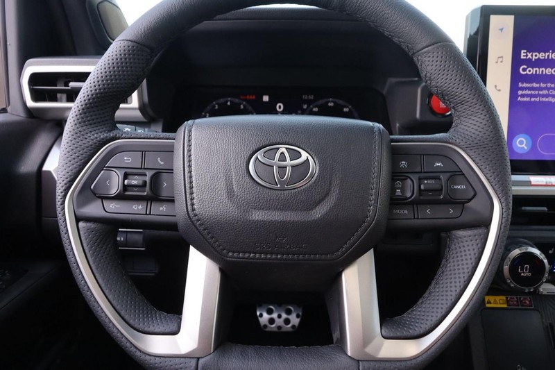 Toyota Tacoma 4WD Vehicle Image 10