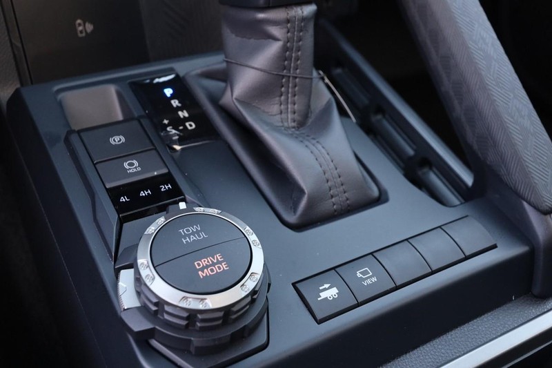 Toyota Tacoma 4WD Vehicle Image 18