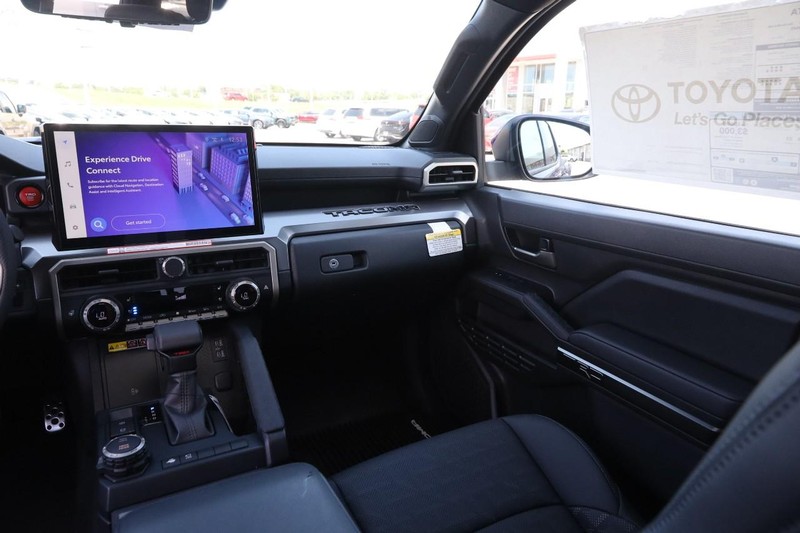 Toyota Tacoma 4WD Vehicle Image 24