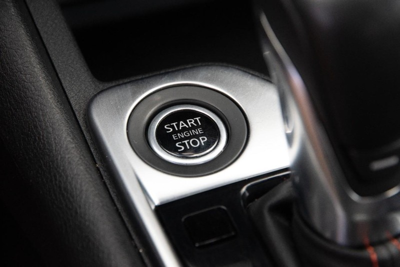 Nissan Sentra Vehicle Image 16