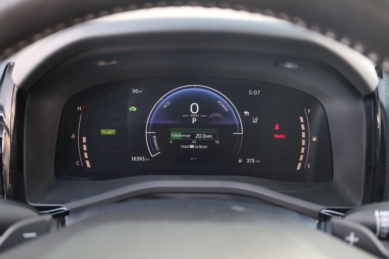 Toyota Camry Vehicle Image 10