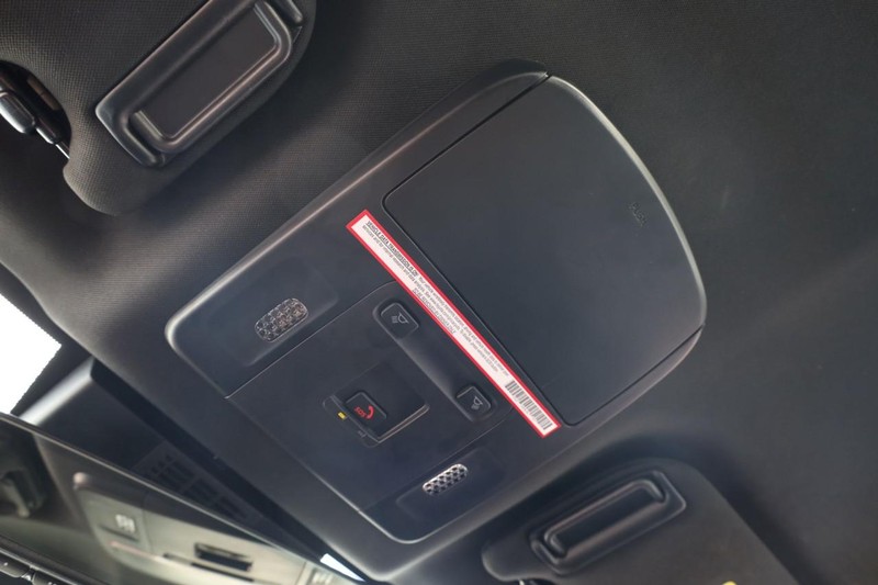 Toyota Camry Vehicle Image 16