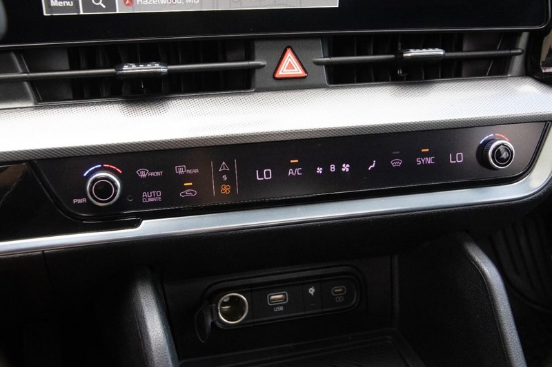 Kia Sportage Vehicle Image 18