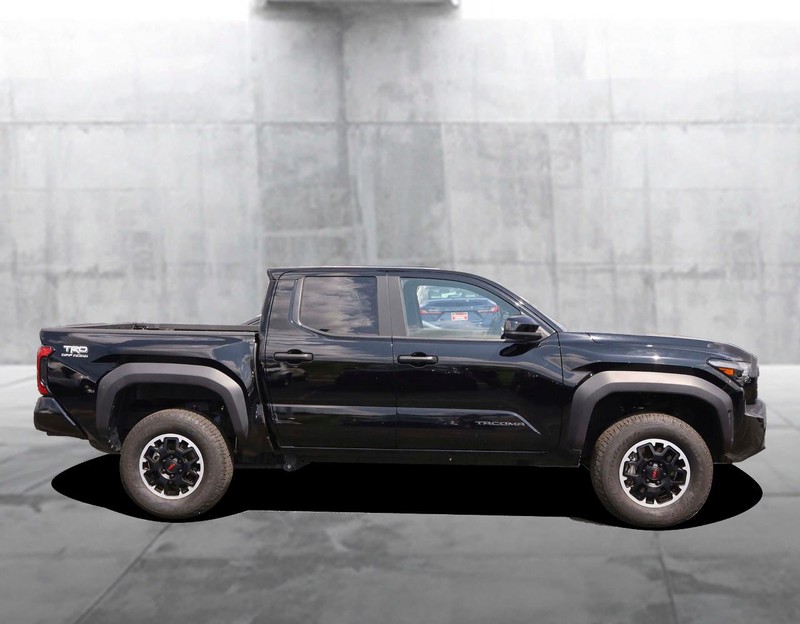 Toyota Tacoma 4WD Vehicle Image 05