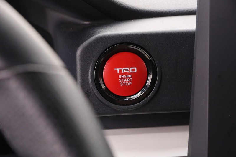 Toyota Tacoma 4WD Vehicle Image 18