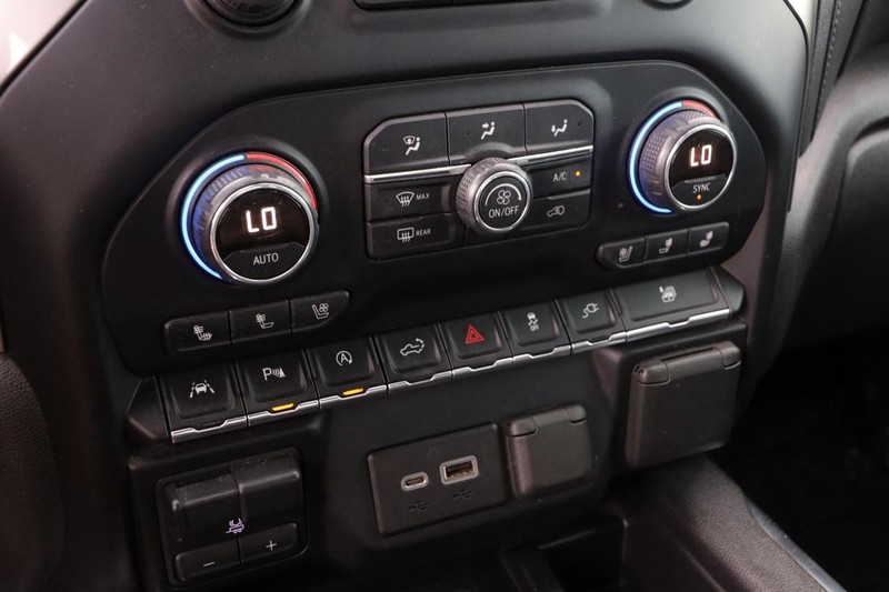 Chevrolet Silverado 1500 Vehicle Image 20