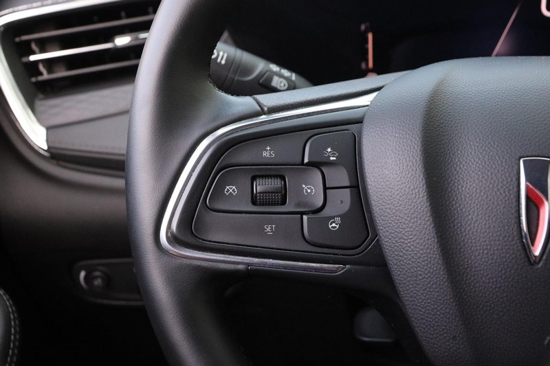 Buick Encore GX Vehicle Image 11