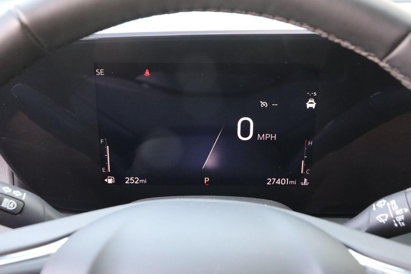 Buick Encore GX Vehicle Image 13