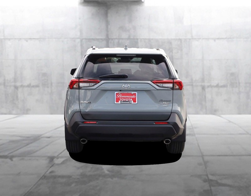 Toyota RAV4 Vehicle Image 06