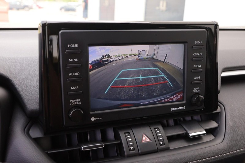 Toyota RAV4 Vehicle Image 18