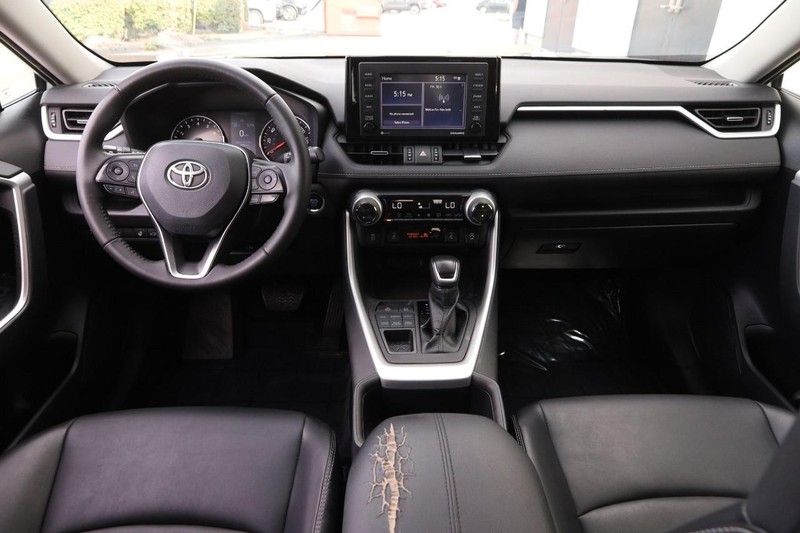 Toyota RAV4 Vehicle Image 22