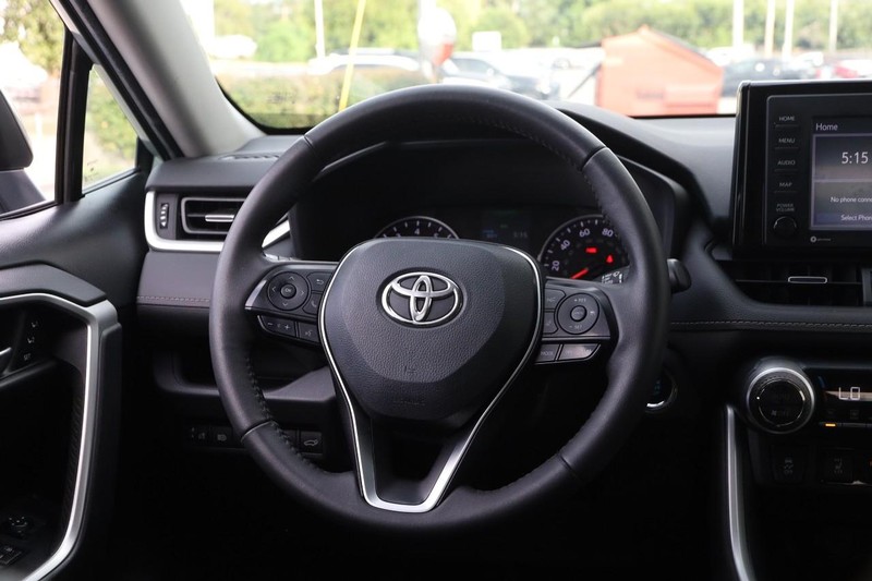 Toyota RAV4 Vehicle Image 24