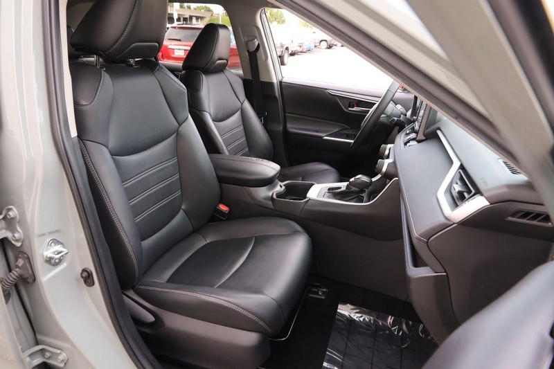 Toyota RAV4 Vehicle Image 27