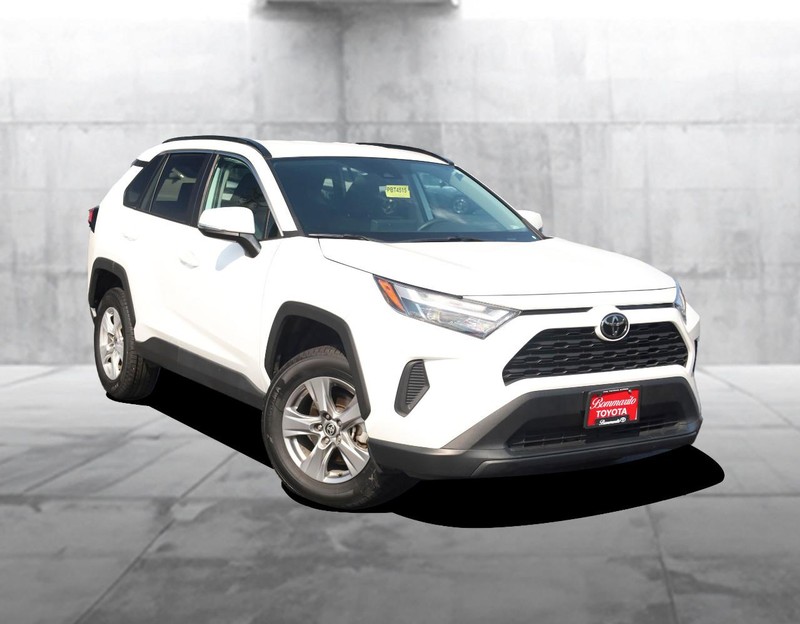 Toyota RAV4 Vehicle Image 02