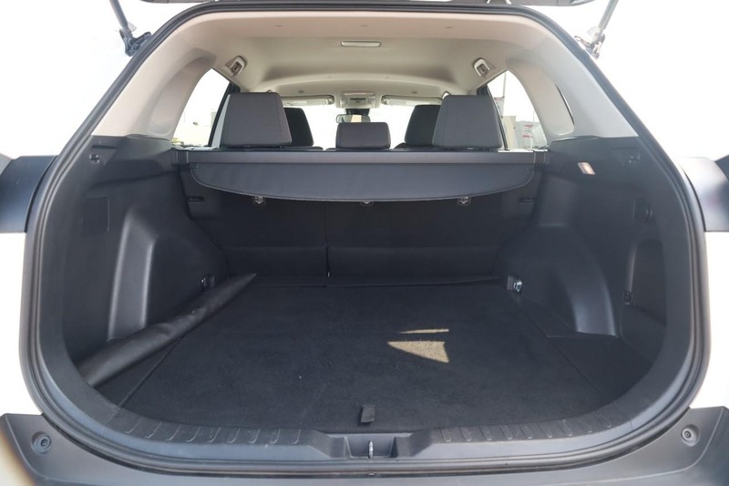 Toyota RAV4 Vehicle Image 07
