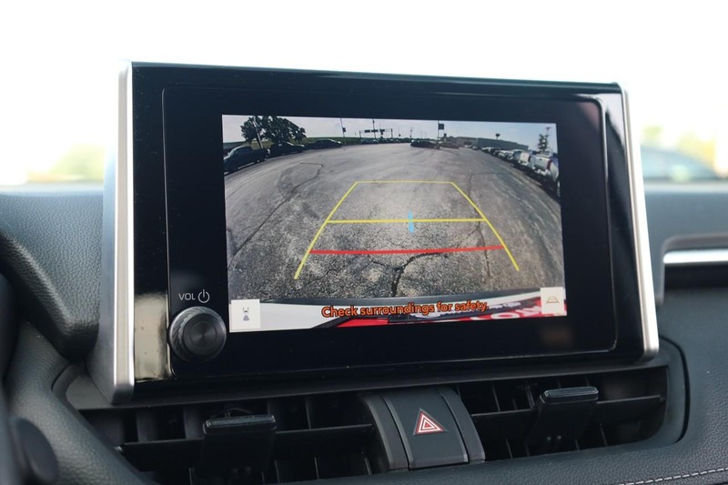 Toyota RAV4 Vehicle Image 13