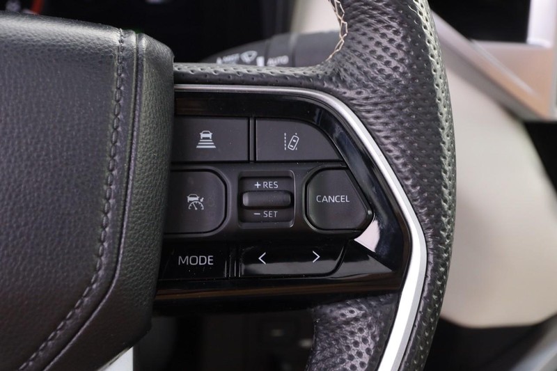 Toyota Tundra 4WD Hybrid Vehicle Image 15