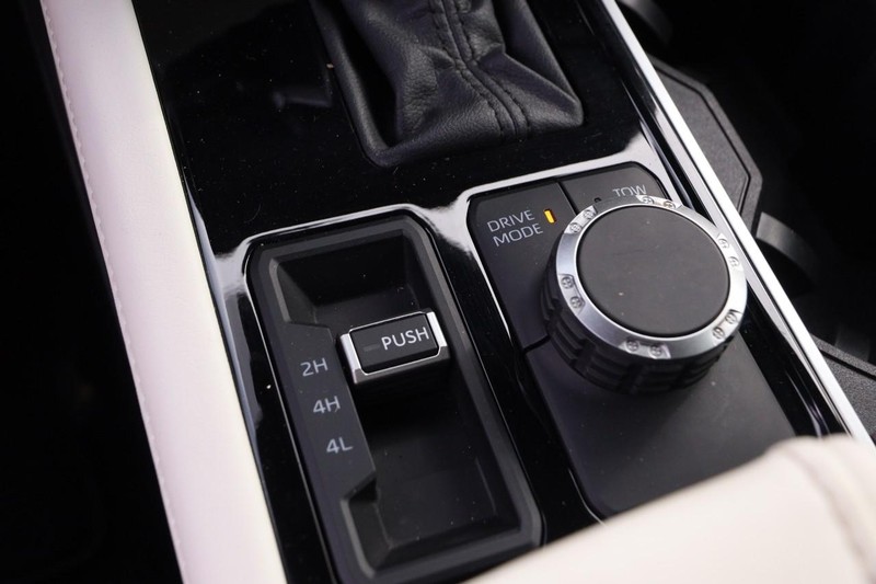 Toyota Tundra 4WD Hybrid Vehicle Image 22