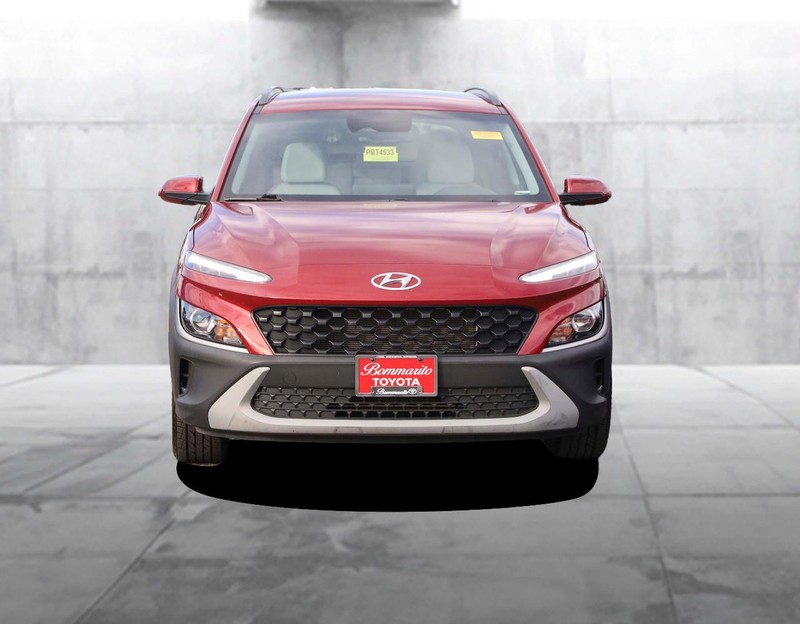 Hyundai Kona Vehicle Image 04