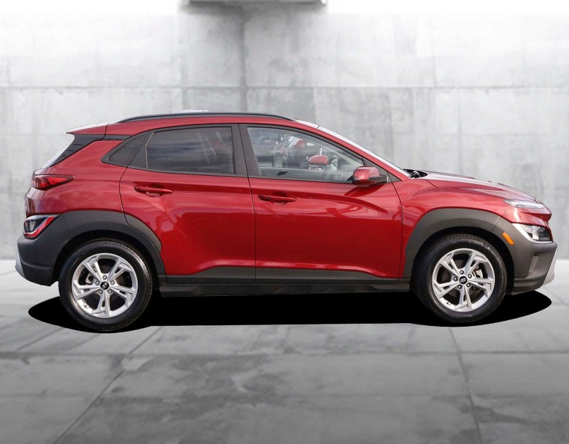 Hyundai Kona Vehicle Image 05