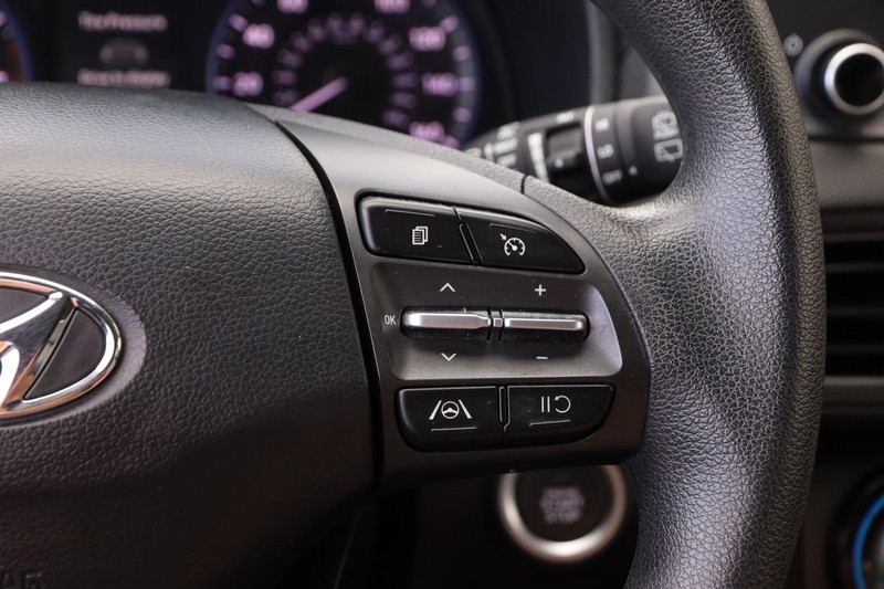 Hyundai Kona Vehicle Image 18