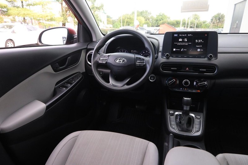 Hyundai Kona Vehicle Image 25