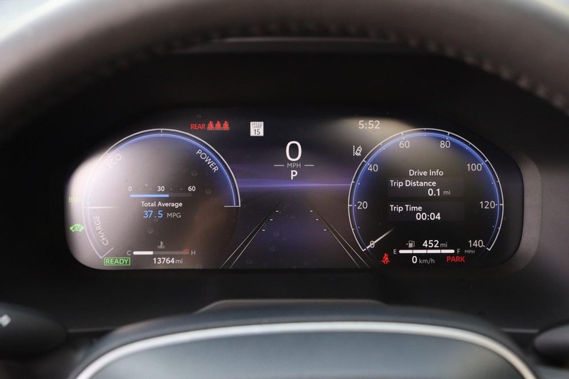 Toyota RAV4 Hybrid Vehicle Image 15