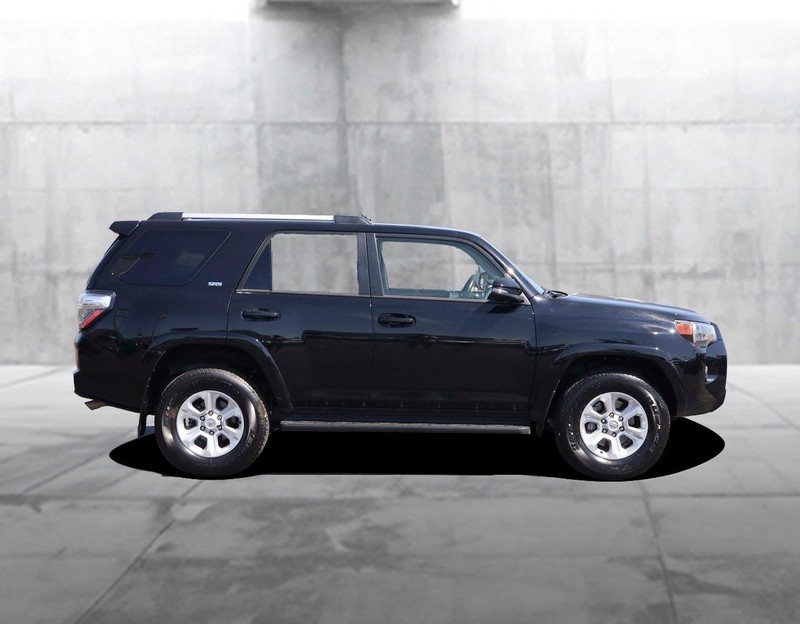 Toyota 4Runner Vehicle Image 05