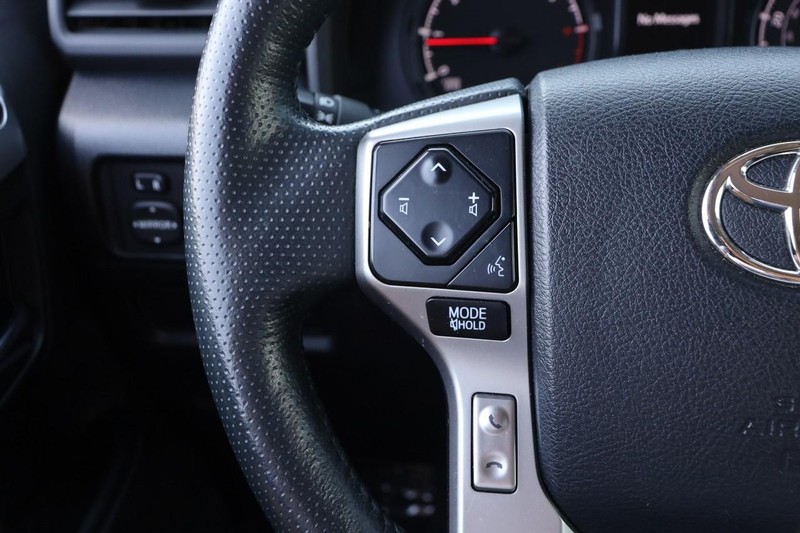 Toyota 4Runner Vehicle Image 12