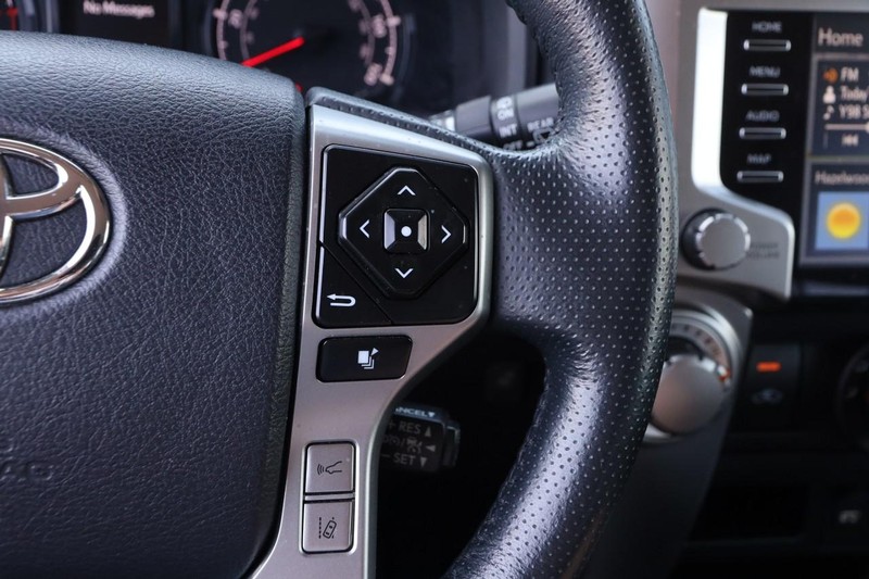 Toyota 4Runner Vehicle Image 13
