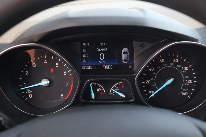 Ford Escape Vehicle Image 10