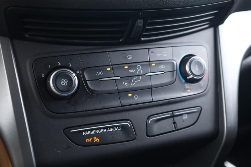 Ford Escape Vehicle Image 14