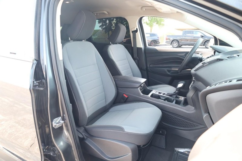 Ford Escape Vehicle Image 23