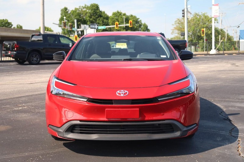 Toyota Prius Vehicle Image 04