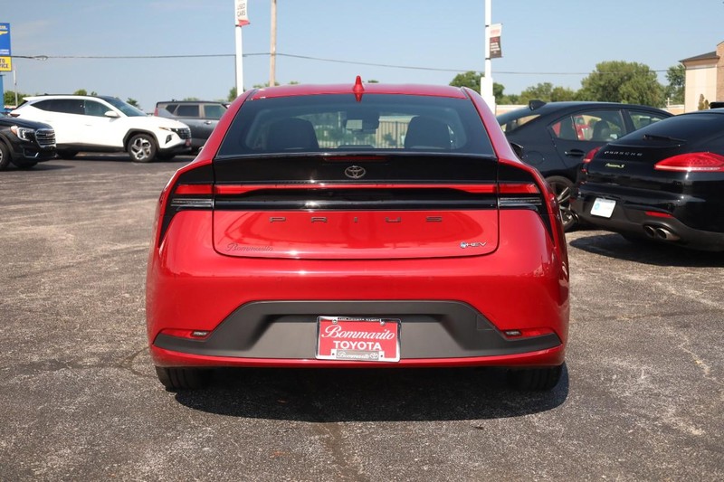 Toyota Prius Vehicle Image 06