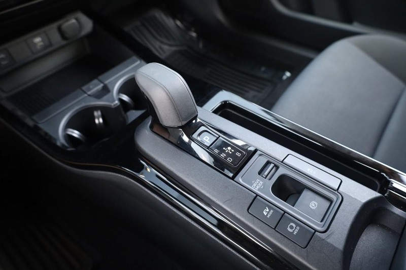 Toyota Prius Vehicle Image 15