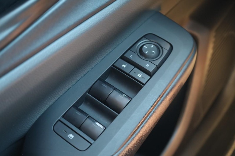 Toyota Prius Vehicle Image 17