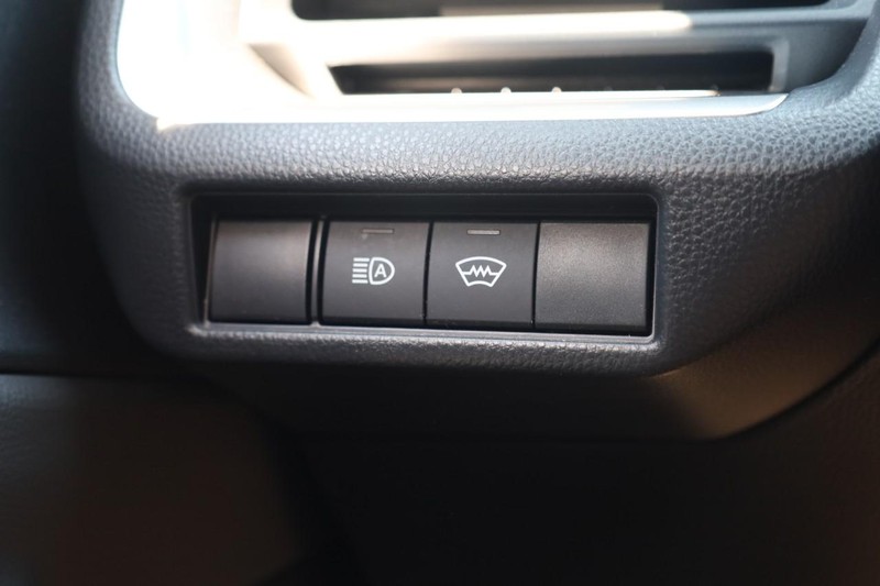 Toyota Prius Vehicle Image 18