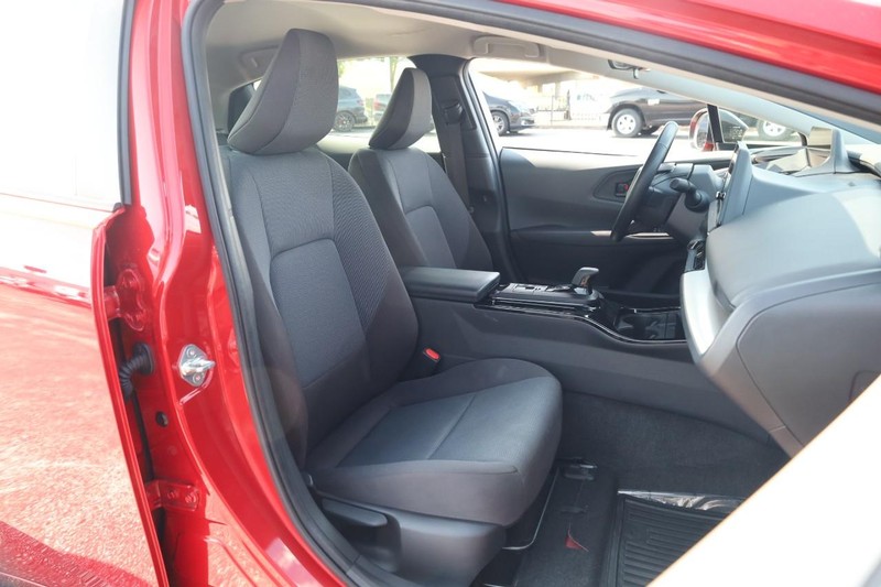 Toyota Prius Vehicle Image 23