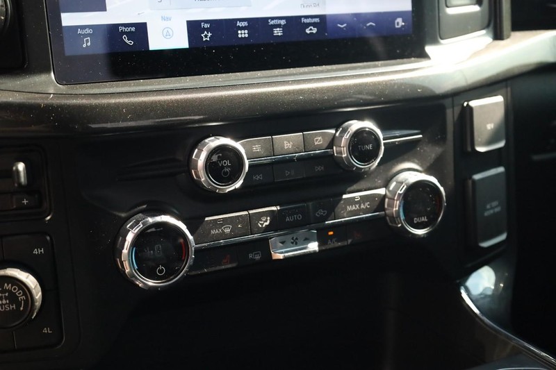 Ford F-150 Vehicle Image 14